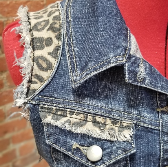 reFabjack denim vest with leopard denim trim - Picture 3 of 8